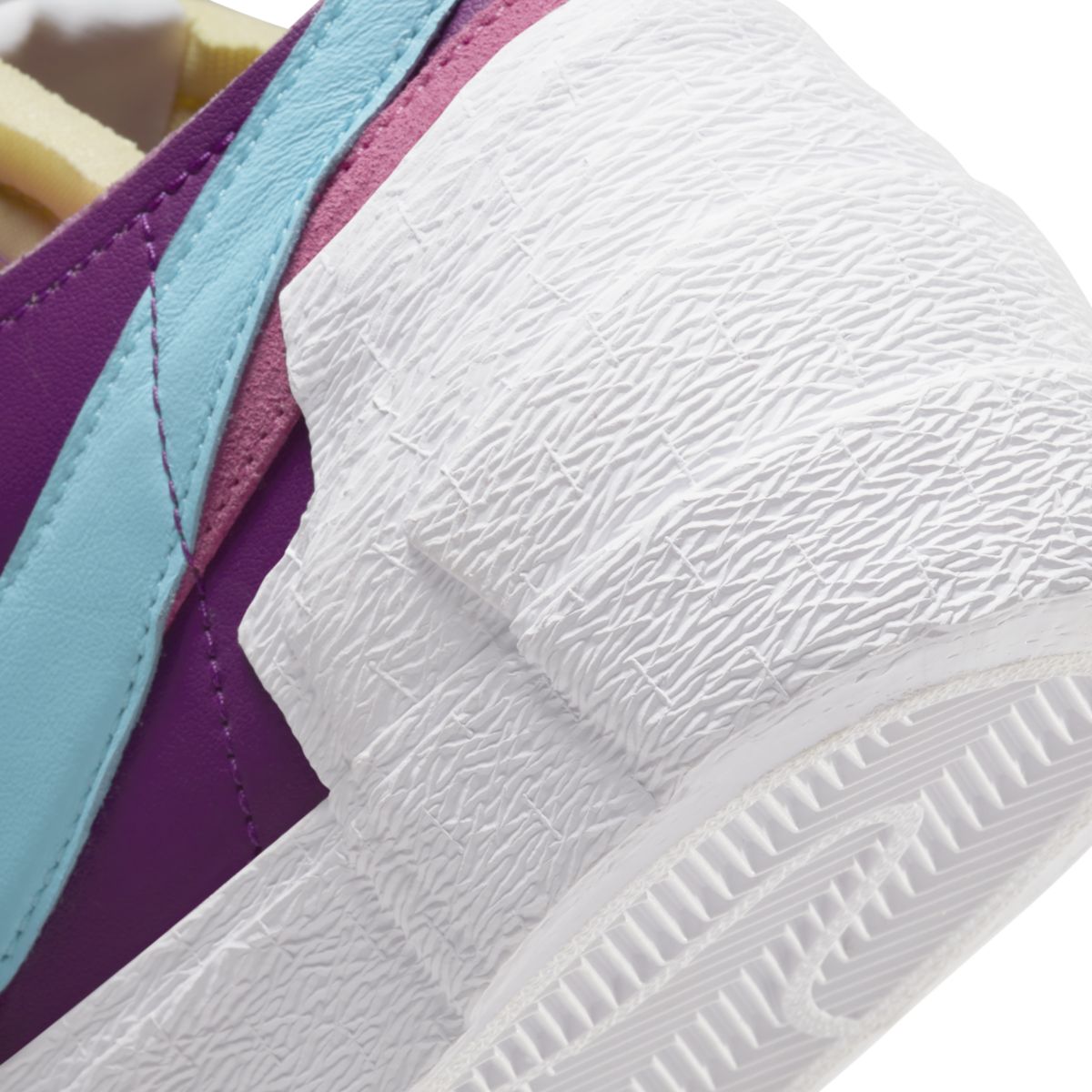 KAWS X Sacai X Nike Blazer Low Purple DM7901-500 8