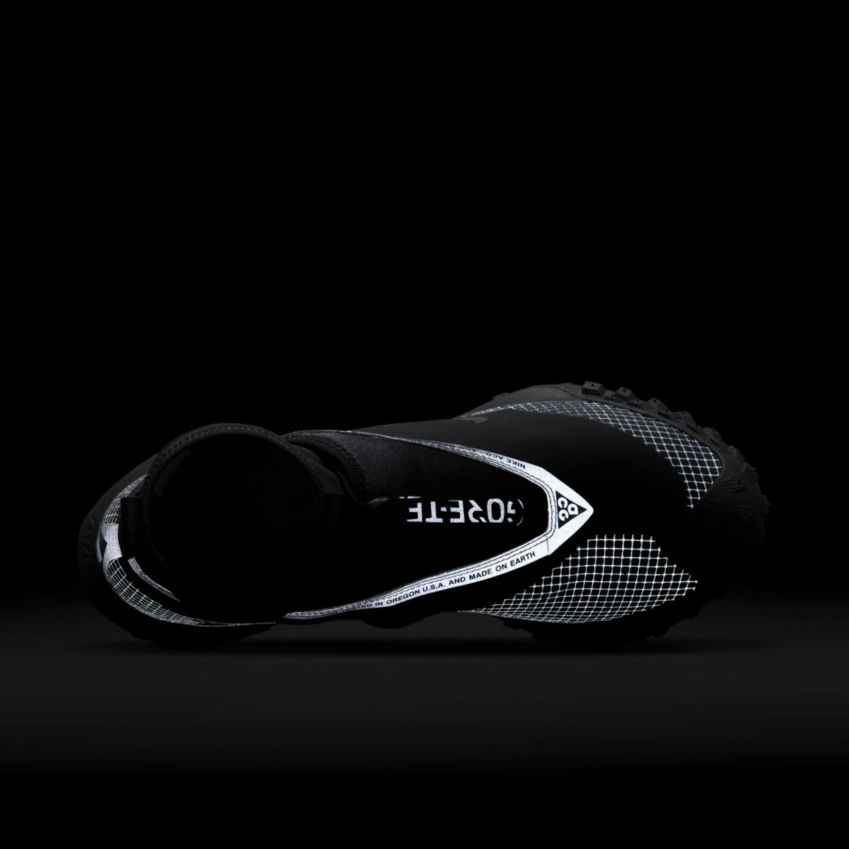 Nike ACG Mountain Fly GORE-TEX Black Dark Grey Black CT2904-002 11