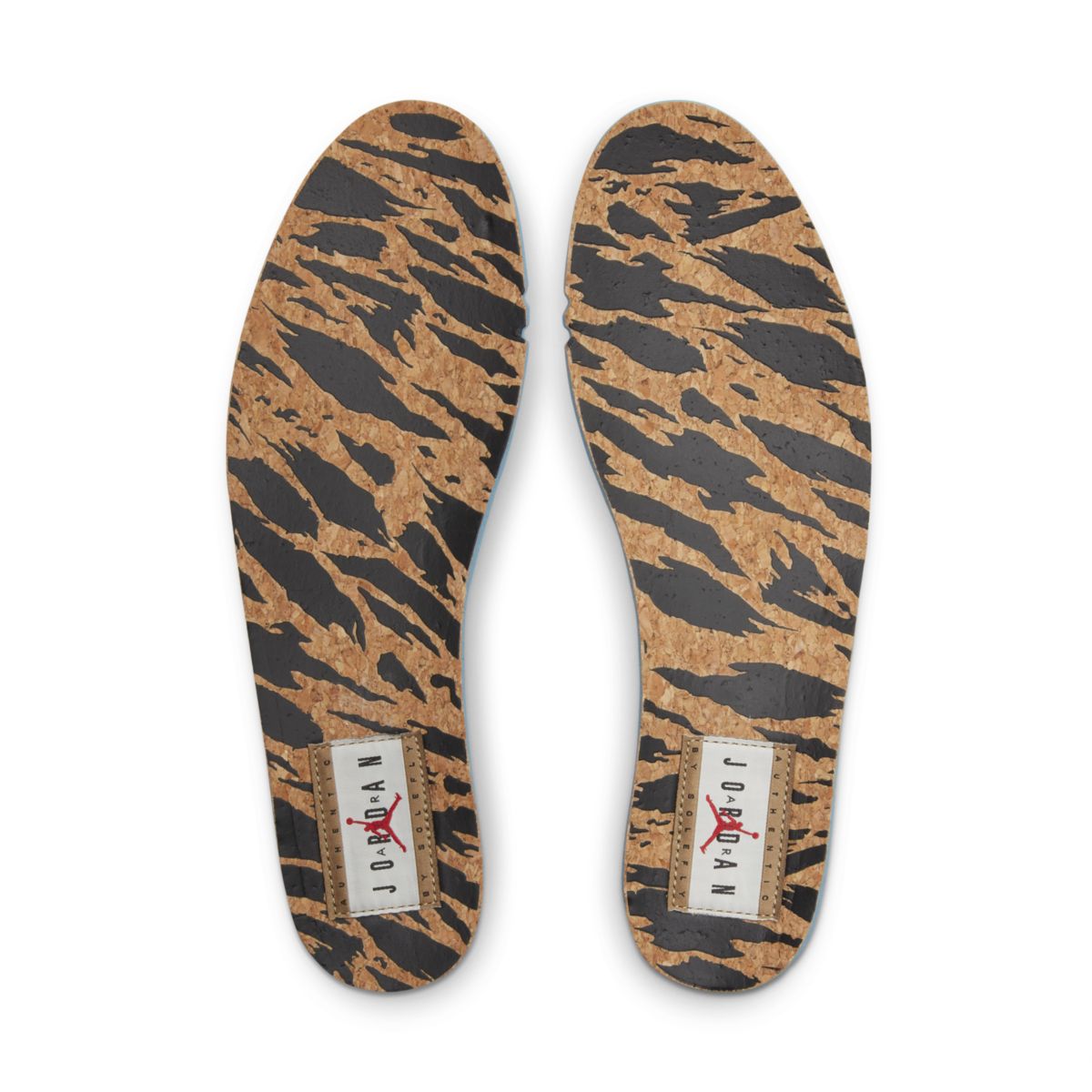 SoleFly x Air Jordan 1 Low Carnivore DN3400-001 0