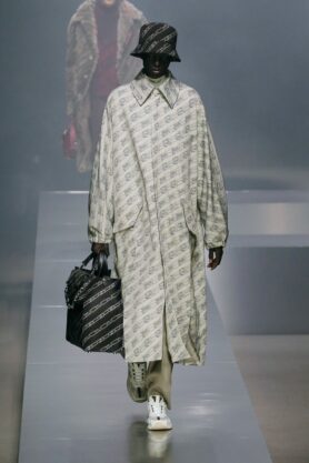 Kolekcja Fendi FW22 8
