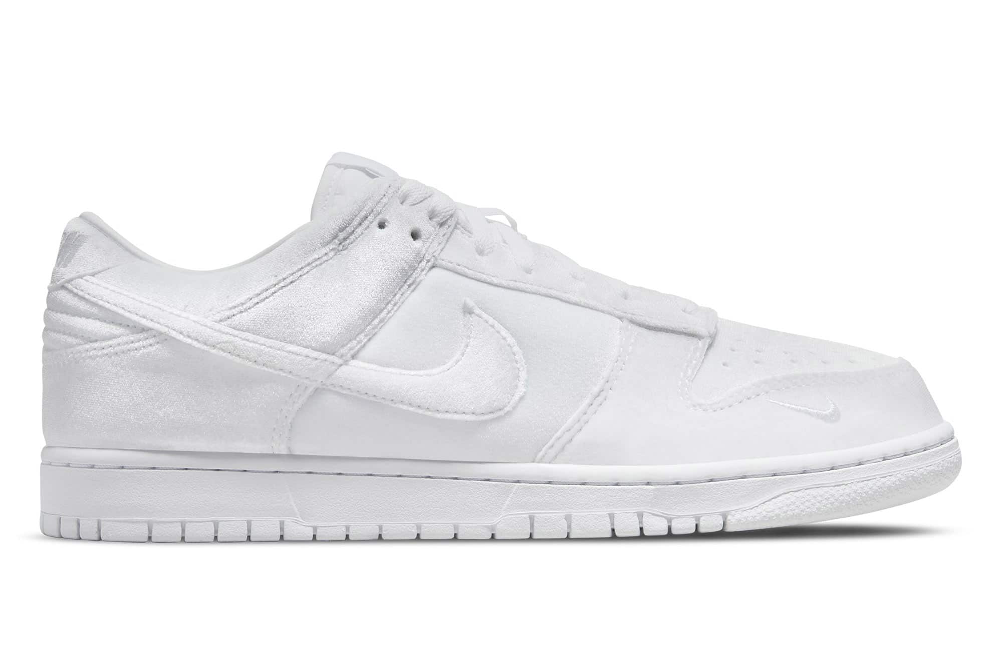 dover street market x nike dunk low white DH2686-100 2