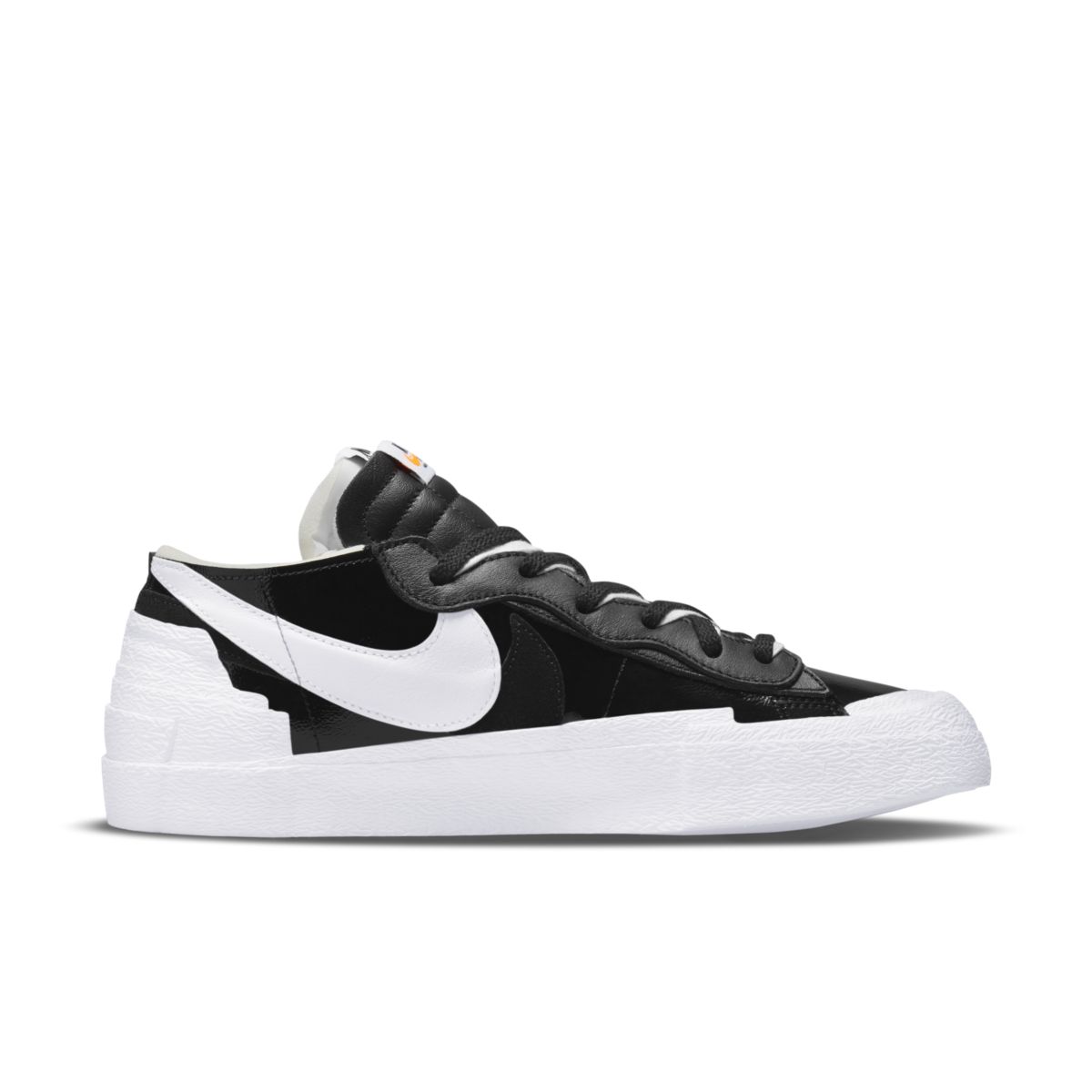 sacai x nike blazer low black patent DM6443-001 3