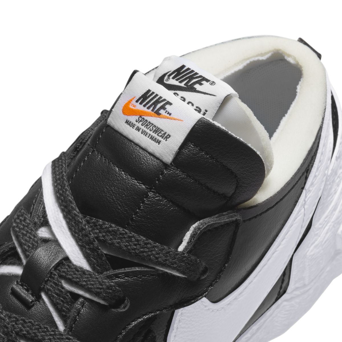 sacai x nike blazer low black patent DM6443-001 9