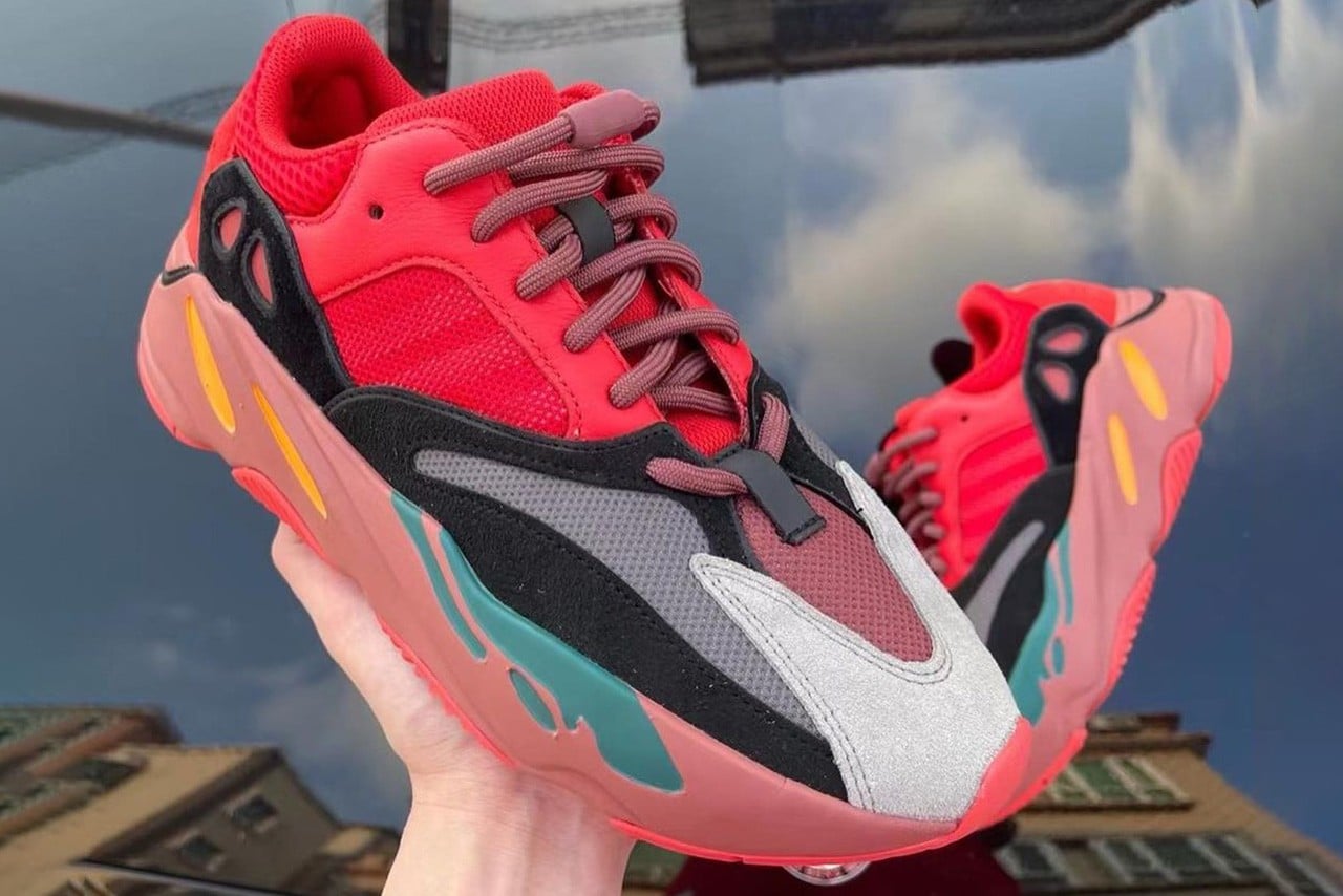 adidas yeezy boost 700 hi res red zdjecia 2