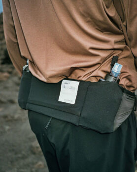 Lookbook Satisfy Alta SU22 22