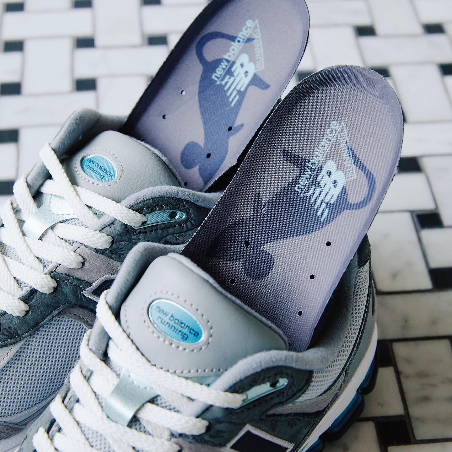 atmos x New Balance 2002R shibuya Rat 1