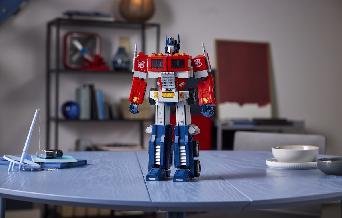 hasboro x lego optimus prime transformers 7