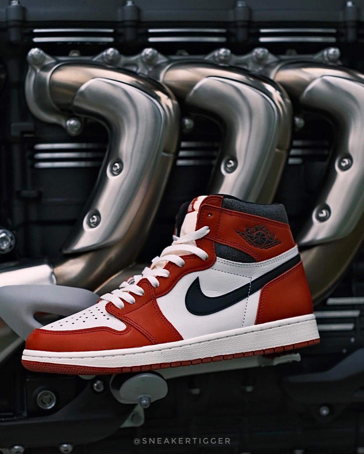 Air Jordan 1 High Chicago Reimagined DZ5485-612 11