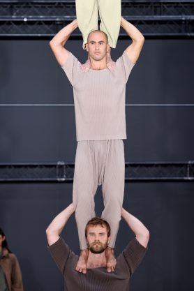 kolekcja Homme Plisse Issey Miyake SS23 13