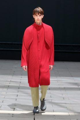 kolekcja Homme Plisse Issey Miyake SS23 2