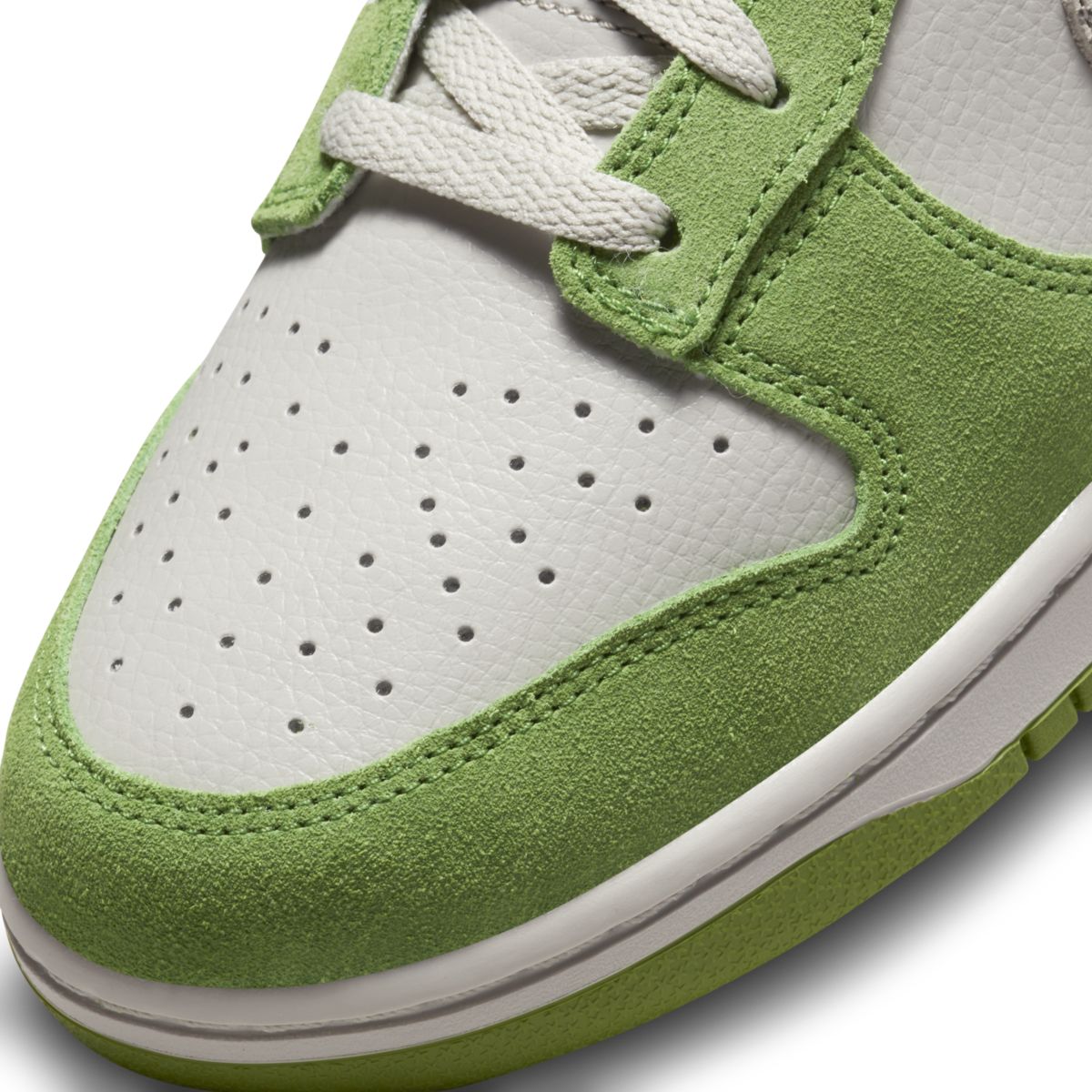 Nike Dunk Low Safari Swoosh Chlorophyll DR0156-300 7