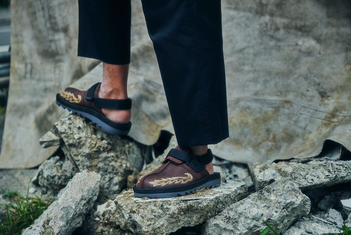Klapki Mountain Research Reebok Beatnik Brush Brown GX9718 1