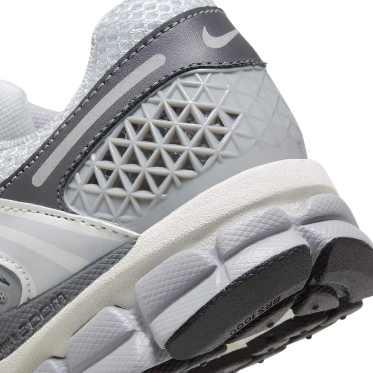 Nike Zoom Vomero 5 Wolf Grey Cool Grey White FD9919-001 8