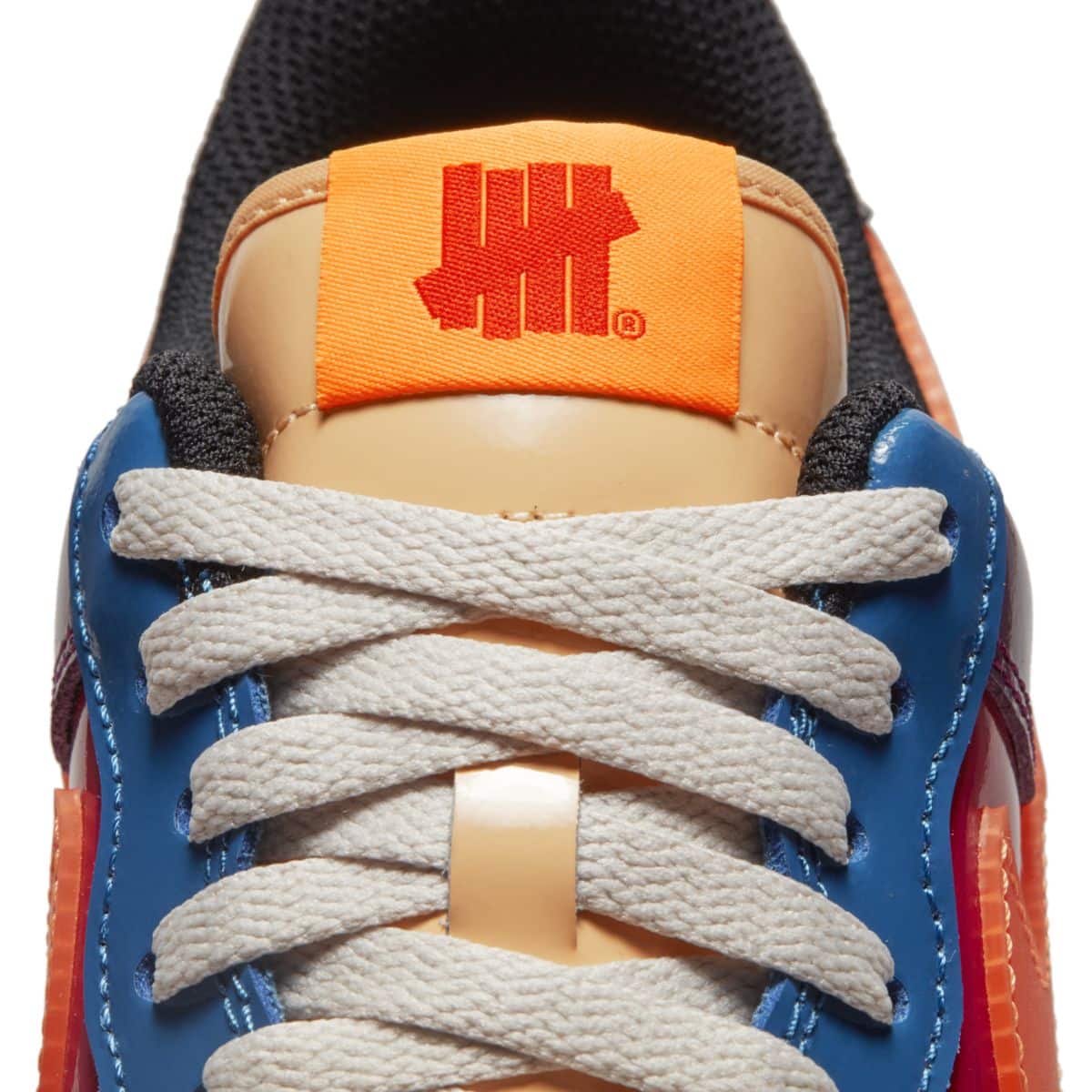 Undefeated x Nike Air Force 1 Low SP Total Orange DV5255-400 9