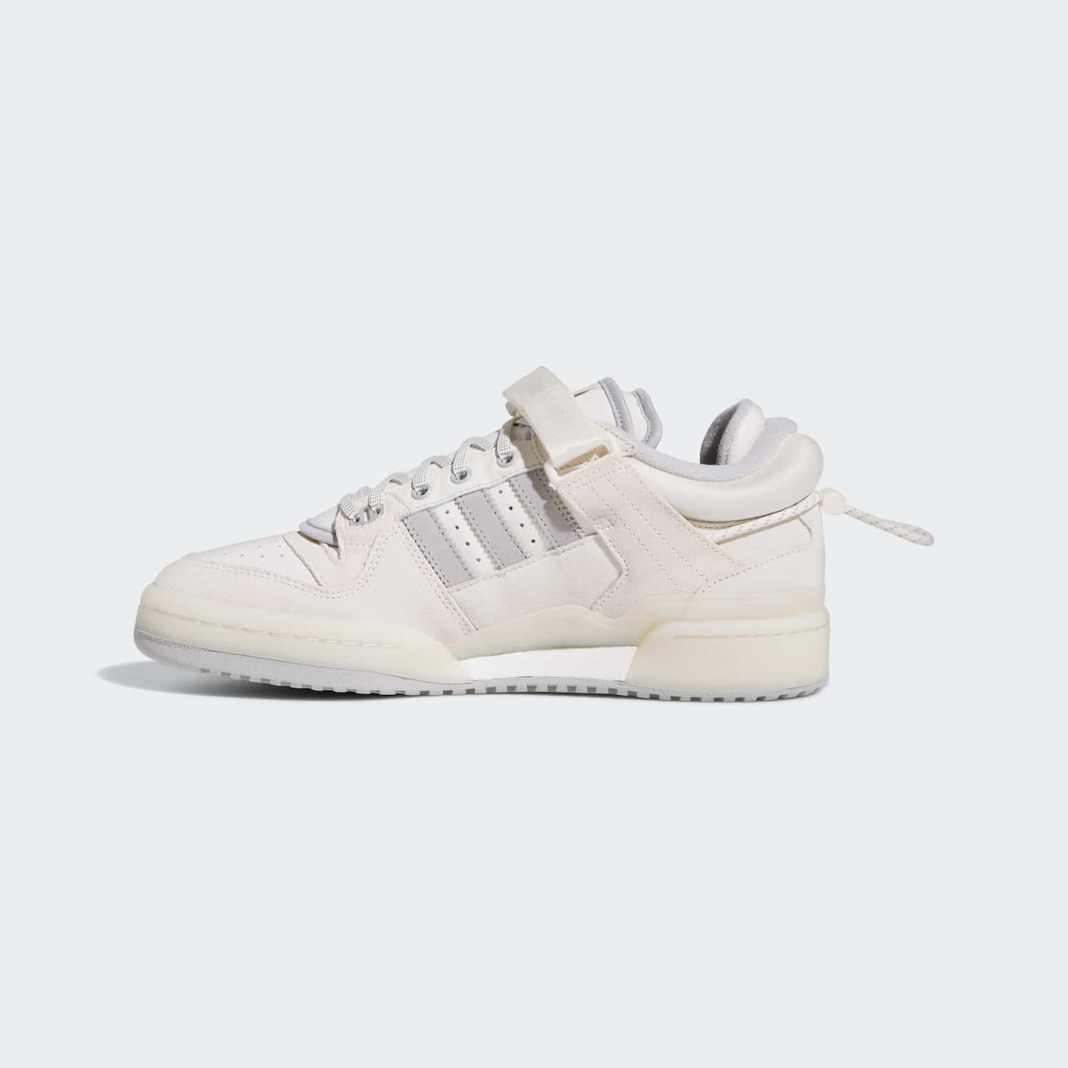 bad bunny x adidas forum low white HQ2153 2