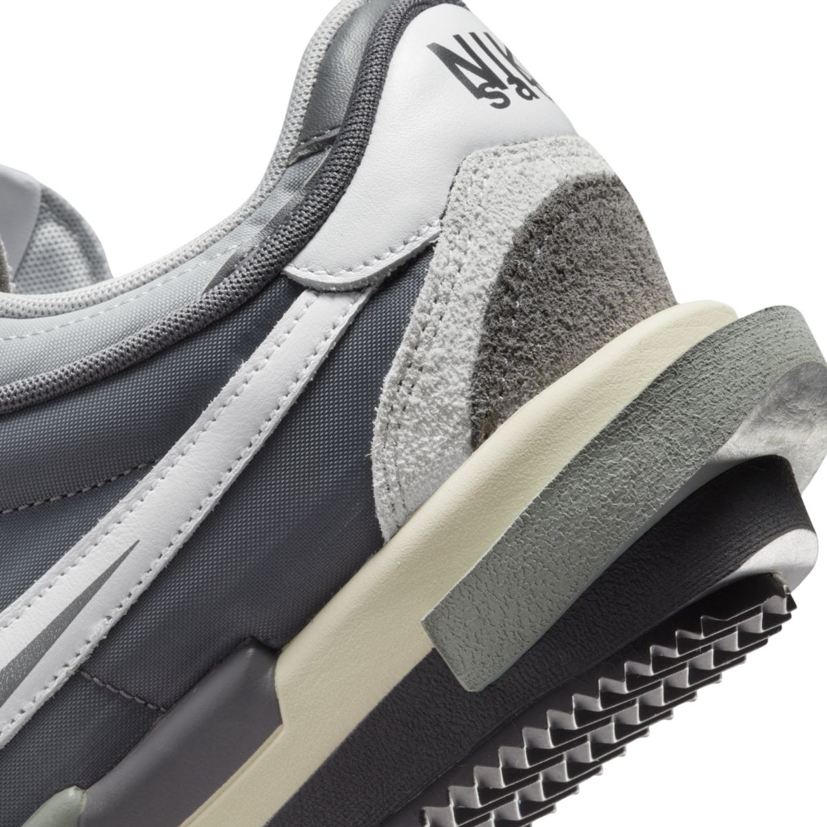 sacai z Nike Zoom Cortez Iron Grey DQ0581-001 8