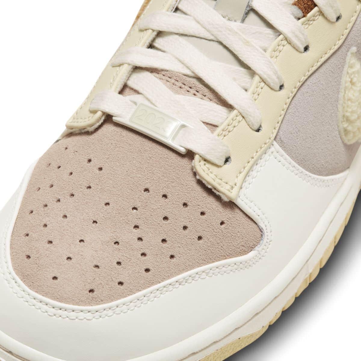 Nike Dunk Low Year of the Rabbit FD4203-211 7
