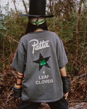 Lookbook Erykah Badu Patta Converse 4 Leaf Clover 2