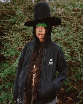 Lookbook Erykah Badu Patta Converse 4 Leaf Clover 3