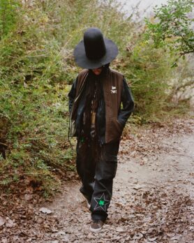 Lookbook Erykah Badu Patta Converse 4 Leaf Clover 6