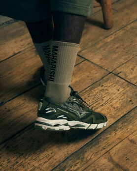 Maharishi x Mizuno Wave Rider 10 Fire Phoenix 2