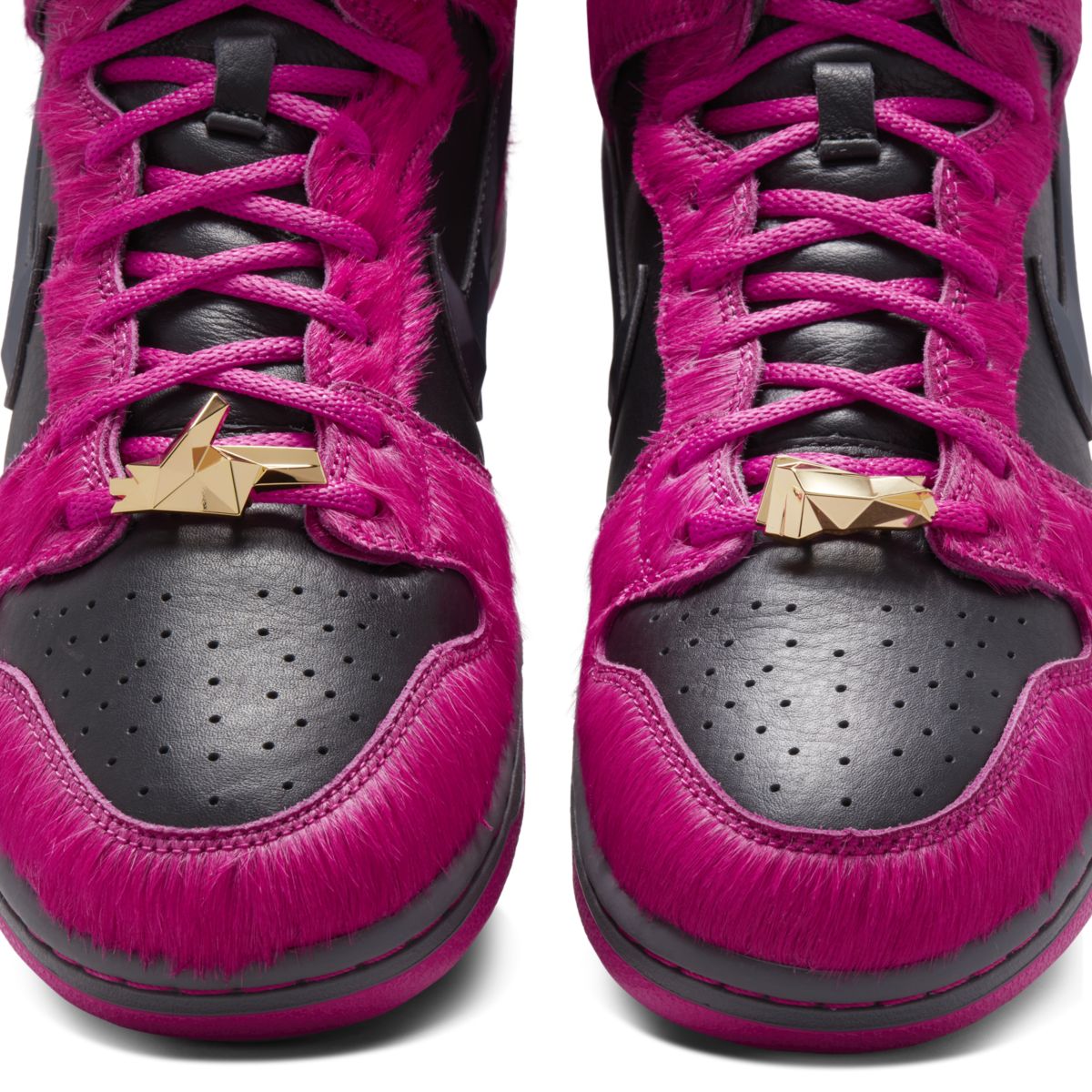 Run The Jewels x Nike SB Dunk High Active Pink DX4356-600 P