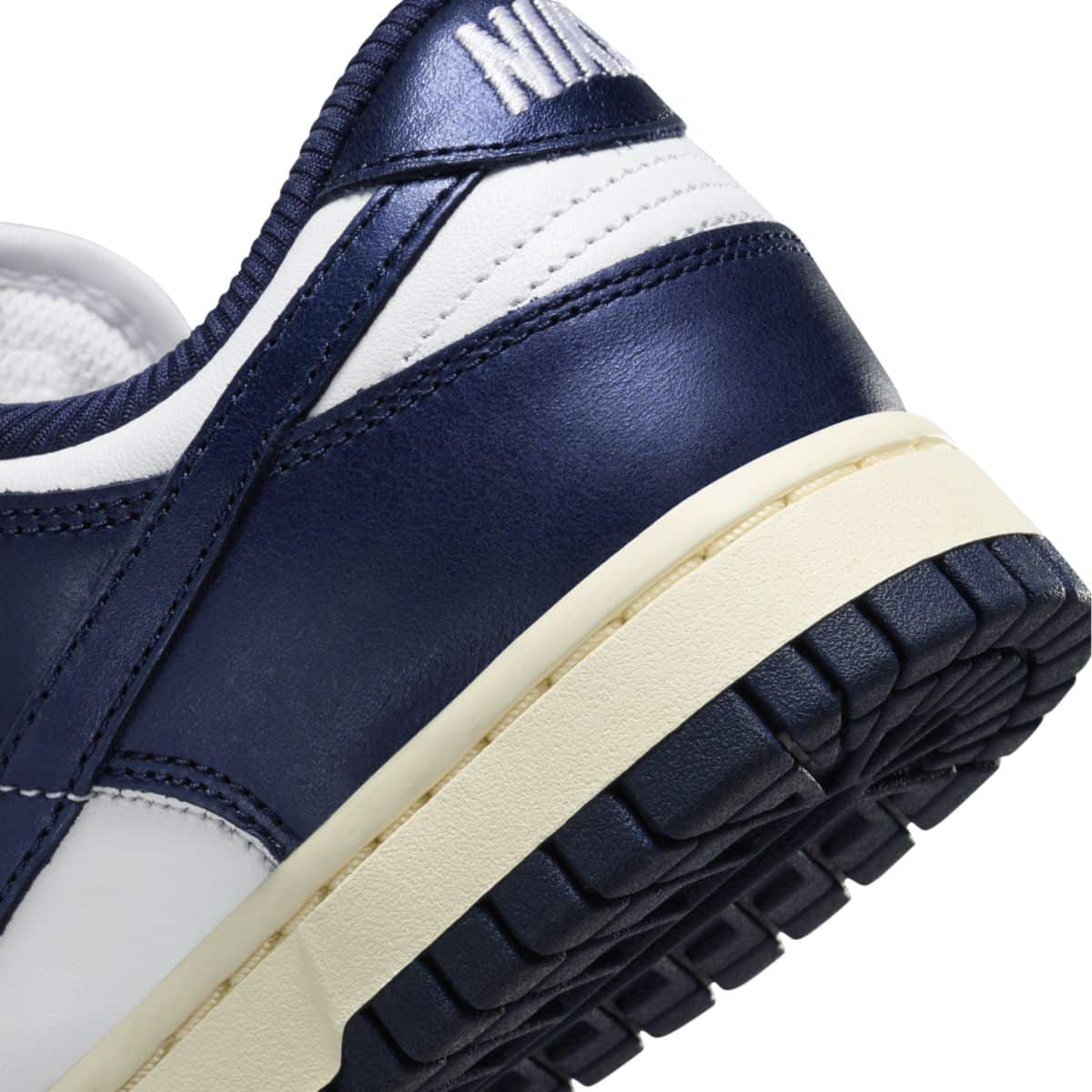 Nike Dunk Low Vintage Navy WMNS FN7197-100 K