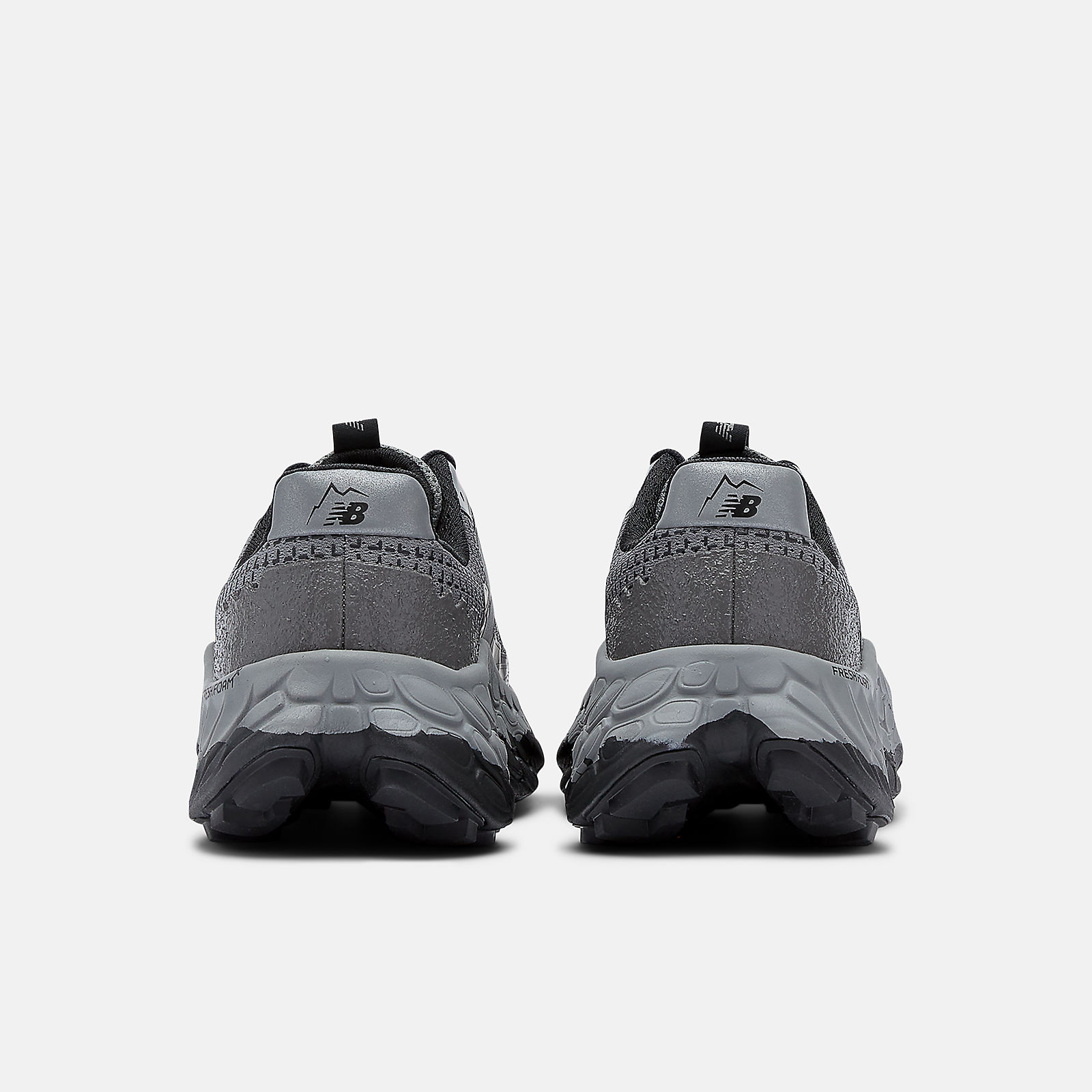 CAYL x New Balance Fresh Foam More Trail mtmorncl 6