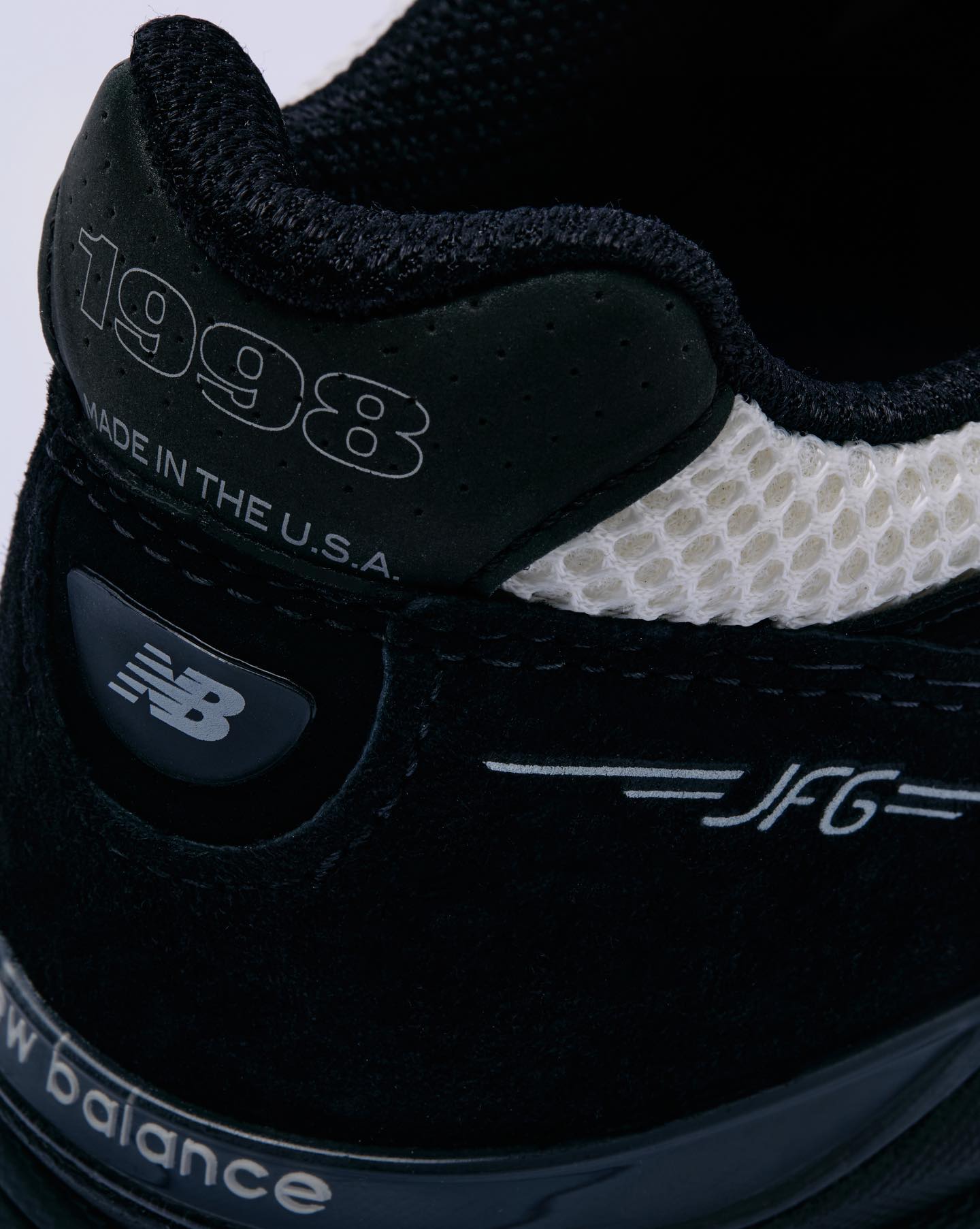 Joe Freshgoods × New Balance 990V4 Outro Joe Freshgoods x New Balance 990v4 