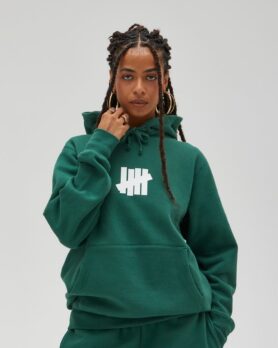 Lookbook Undefeated Holiday 2023 9