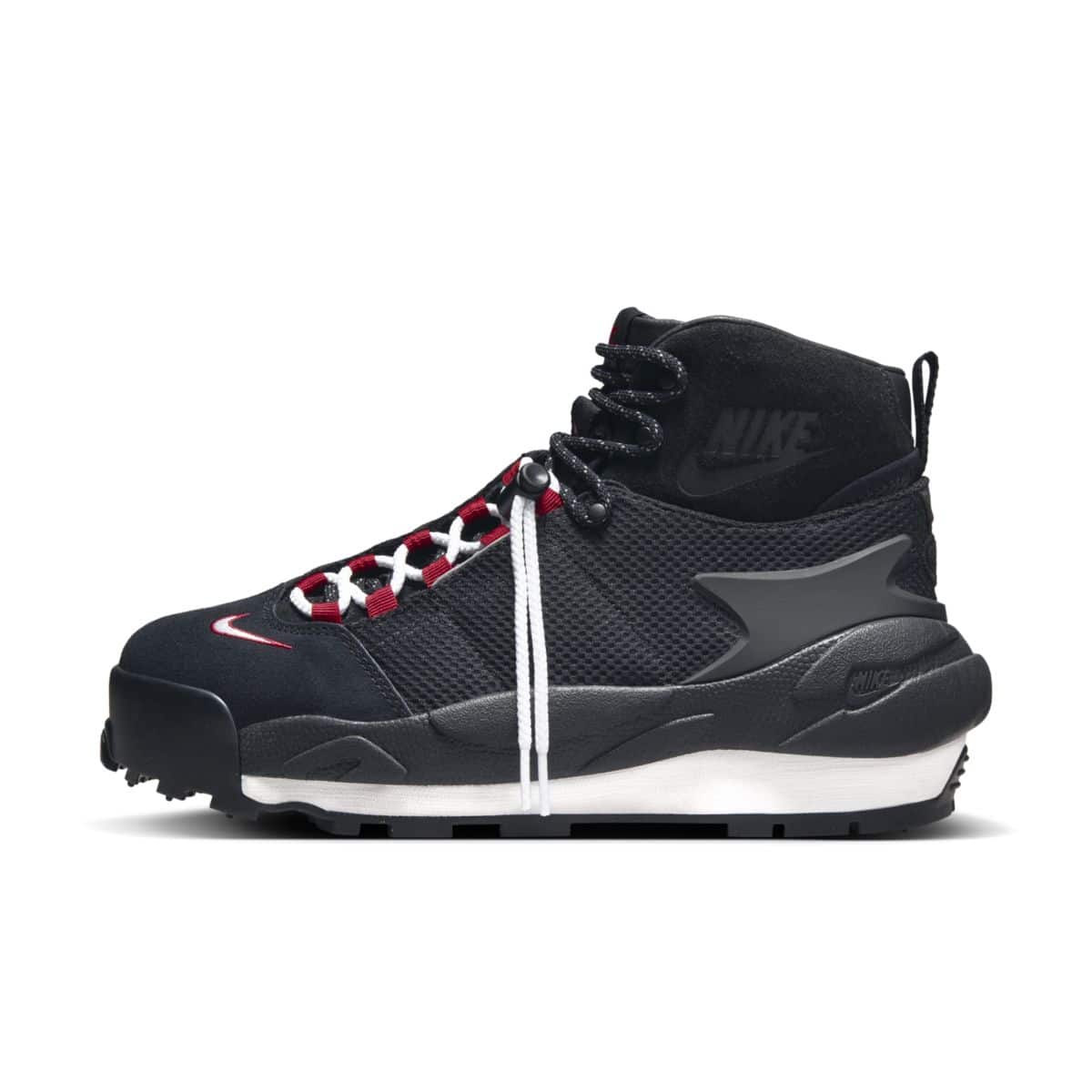 Sacai x Nike Magmascape Black FN0563-001 A