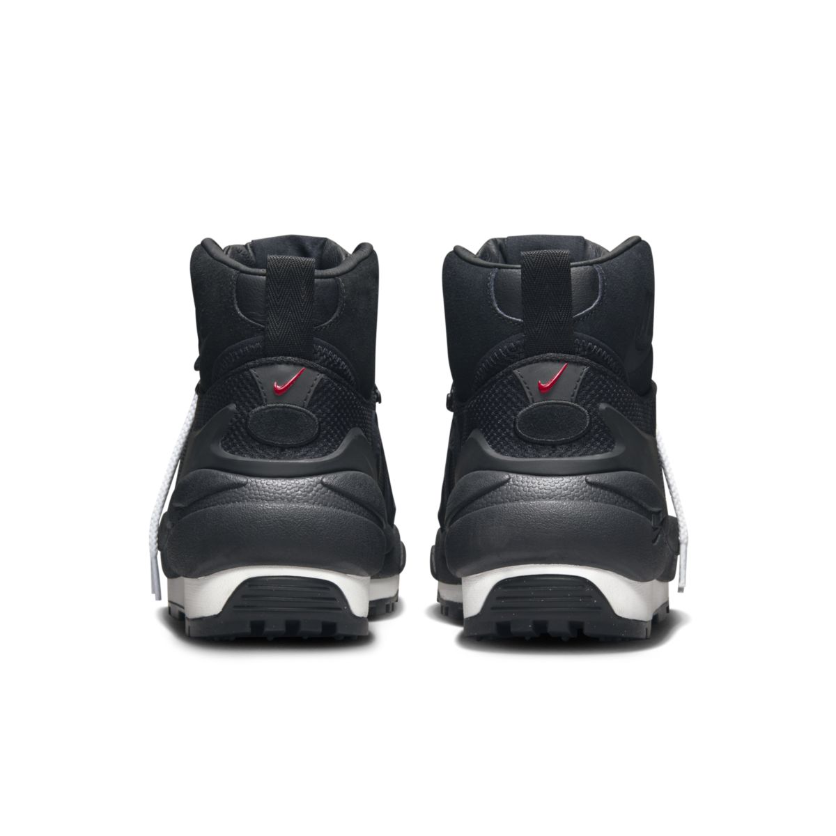 Sacai x Nike Magmascape Black FN0563-001 F
