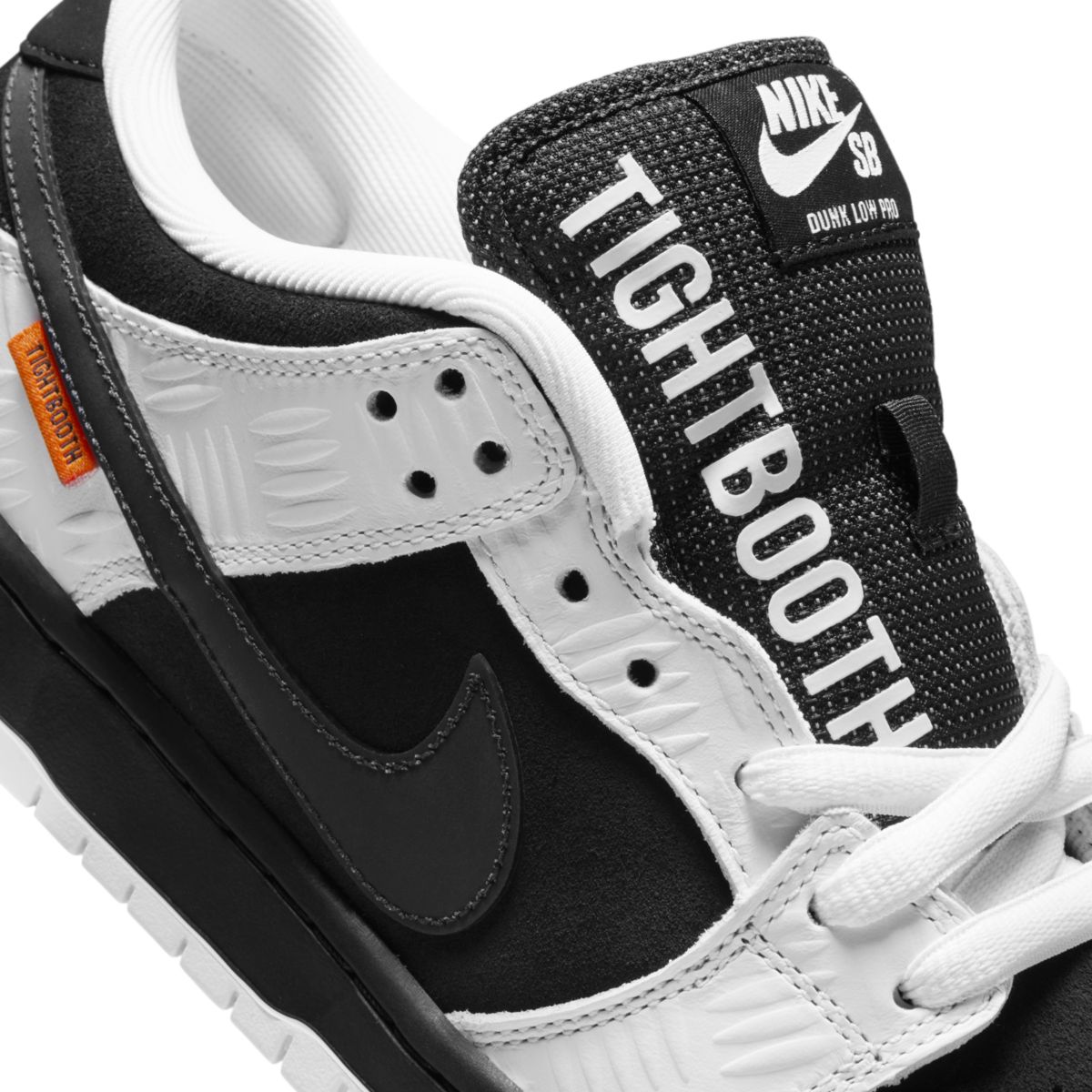TIGHTBOOTH x Nike SB Dunk Low FD2629-100 Q