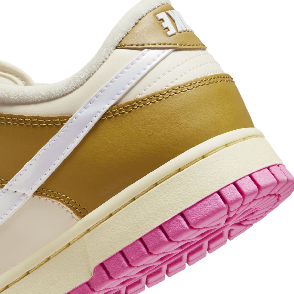 Nike Dunk Low Just Do It Bronzine Playful Pink FD8683-700 K