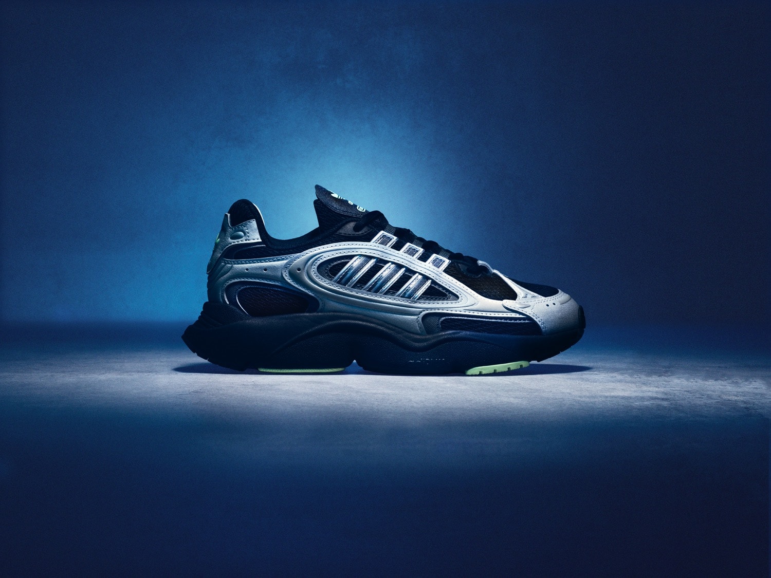adidas Originals 2000 Running Pack 3