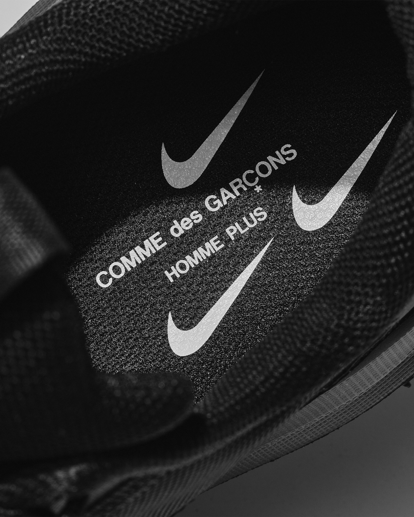 COMME des GARCONS Homme Plus x Nike ACG Mountain Fly 2 Low Pack Spring 2024 2