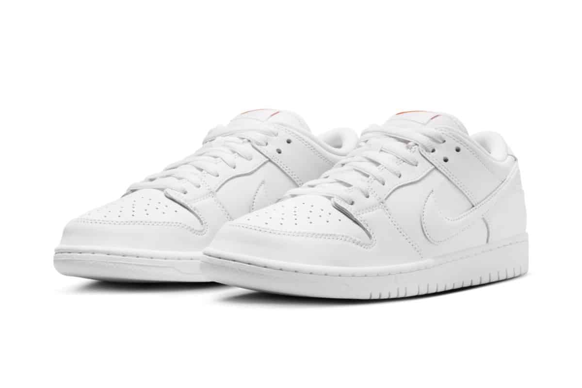 NIKE SB DUNK LOW PRO ”TRIPLE WHITE\"26.5 Nike Dunk Low Triple White - Sample Store