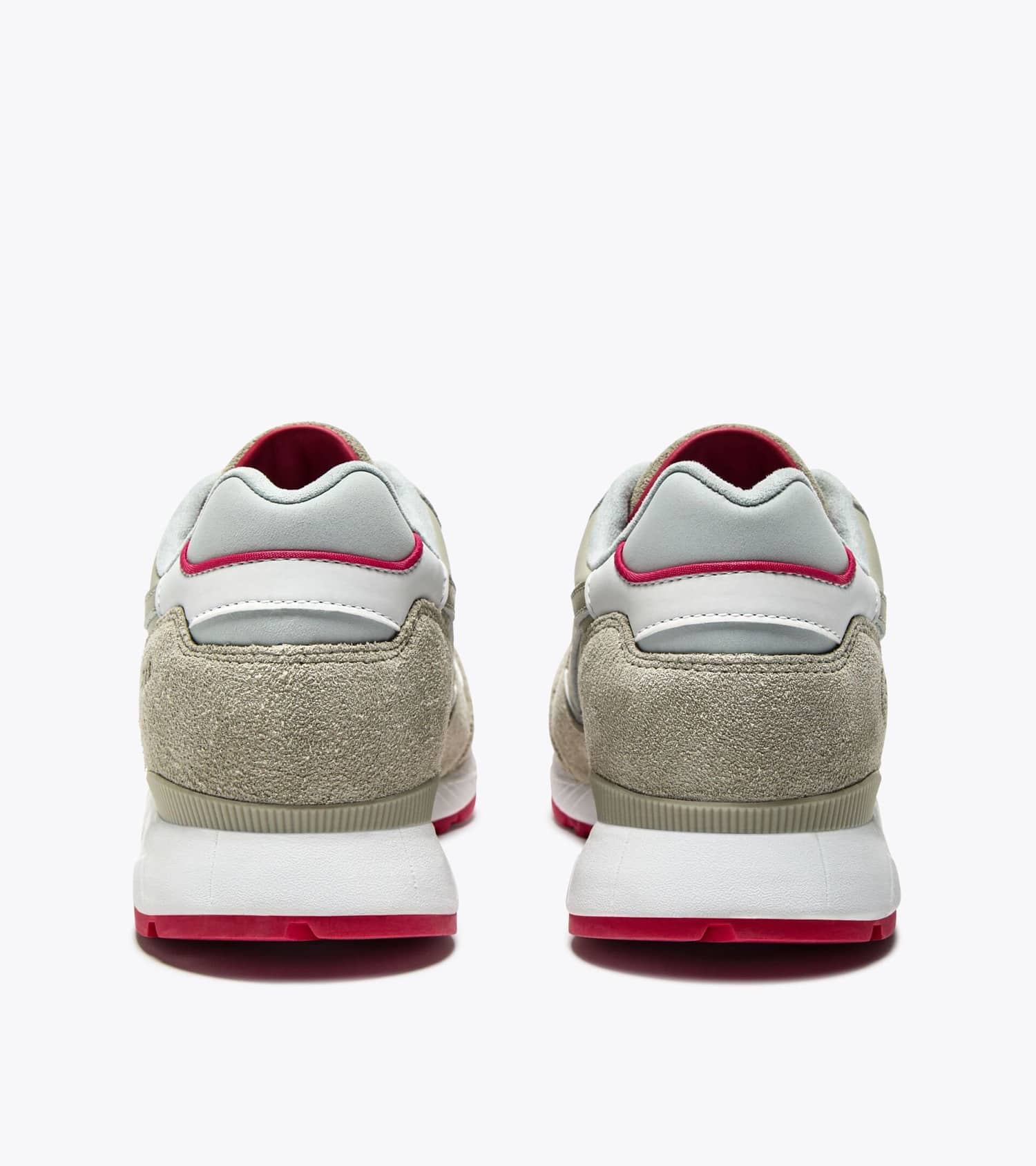 Hikmet Sugoer x Diadora V7000 6