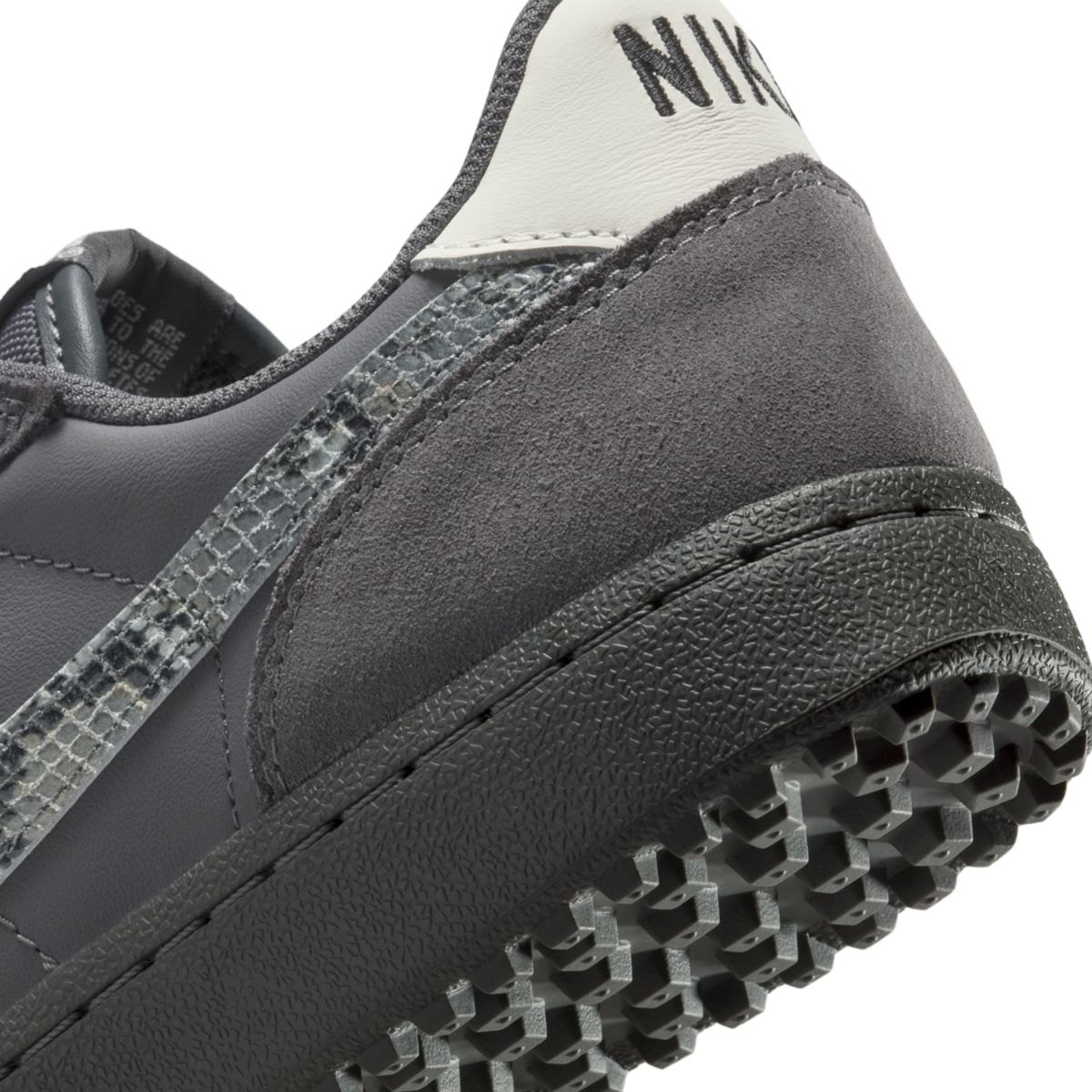 Nike Field General 82 Gray Snake IF0667-001 K