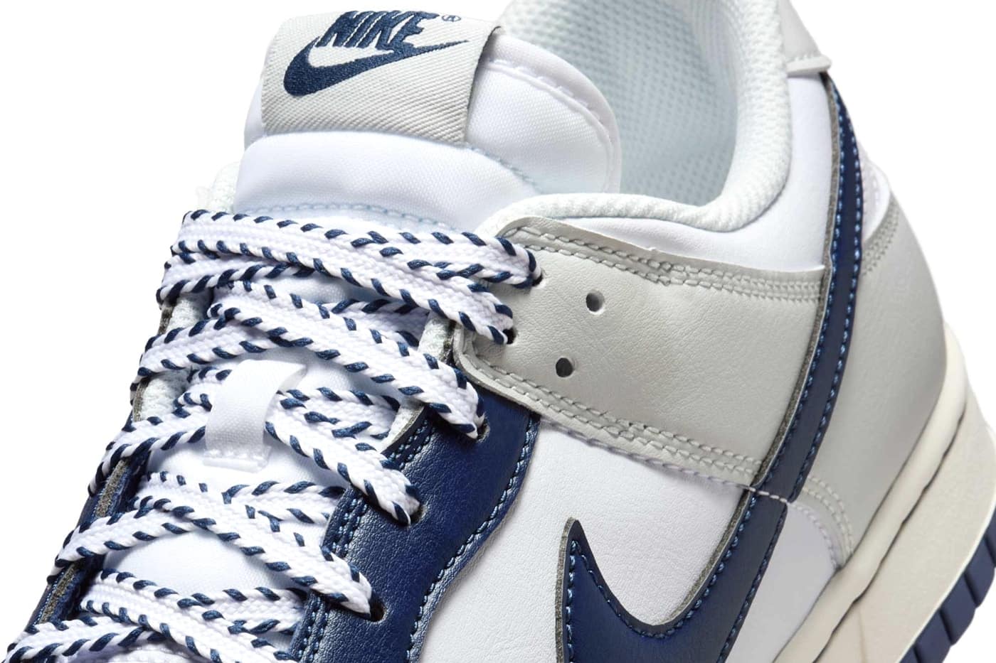 Nike-Dunk-Low-Yankees-IM2222-101-7