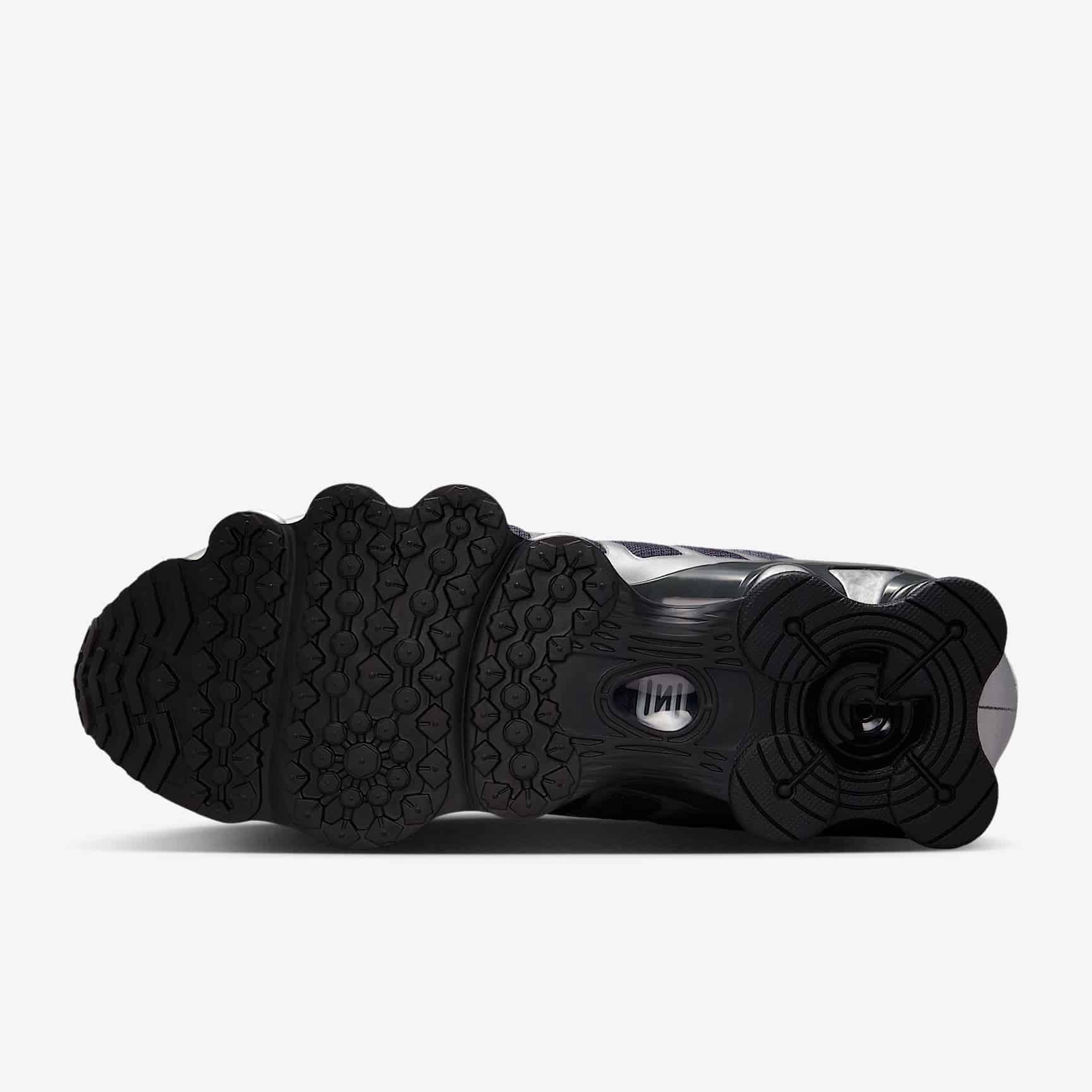 Nike Shox TL Metallic Silver IH4466-095 1
