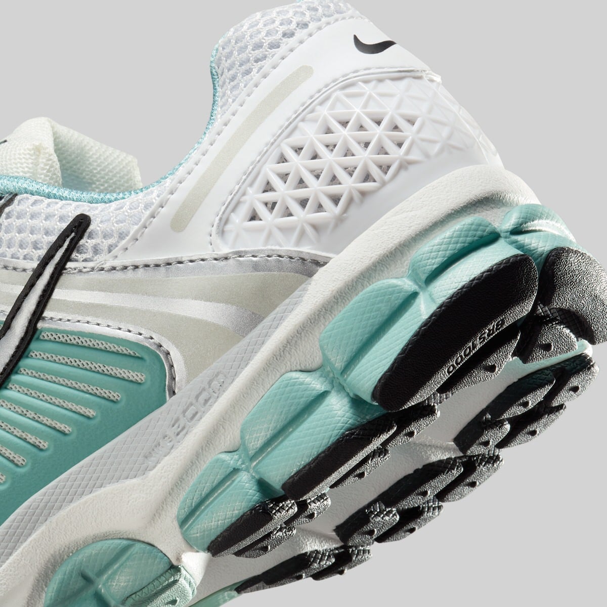 Nike Zoom Vomero 5 Cannon HF1877-101 8