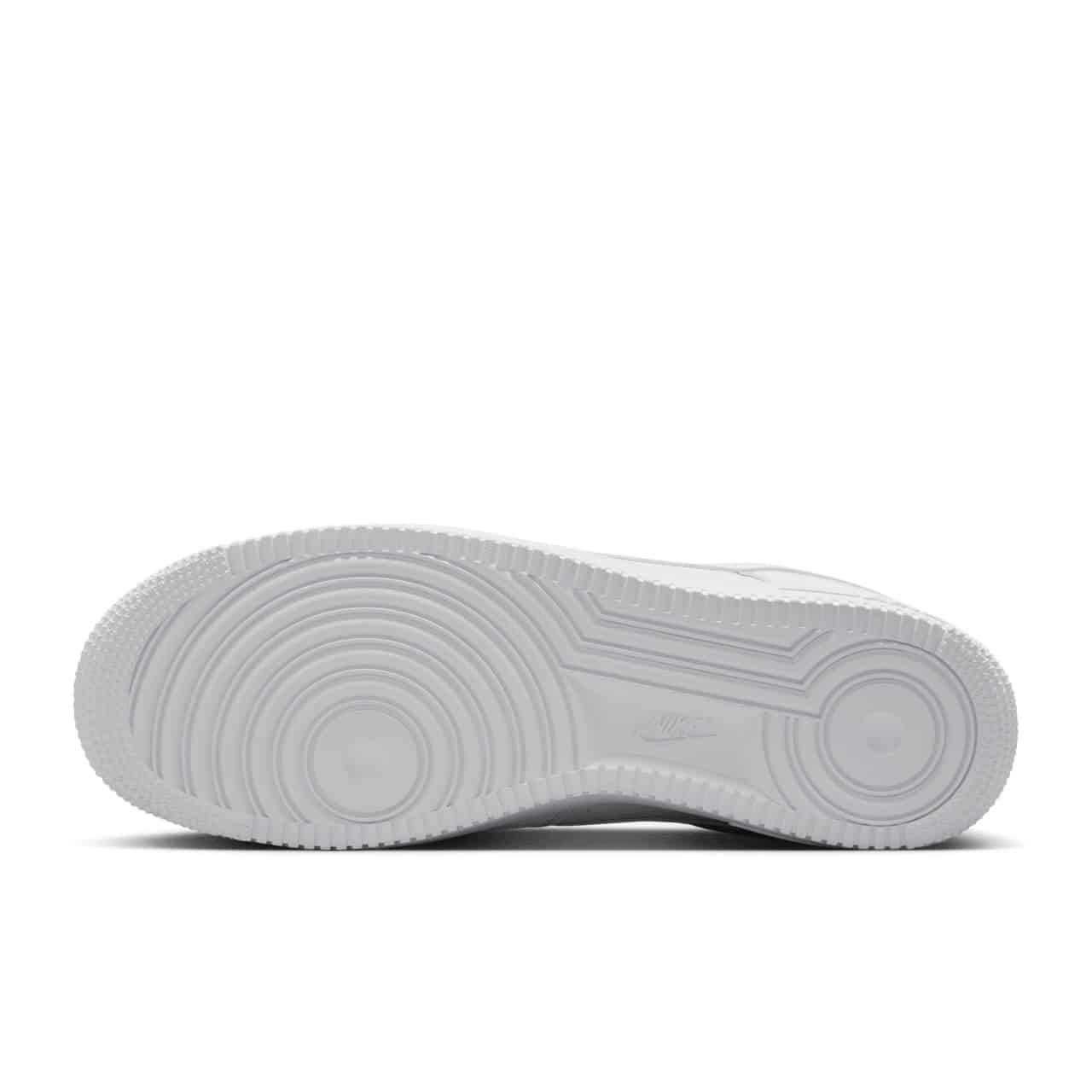 Kobe Bryant x Nike Air Force 1 Low White IB0018-100 1