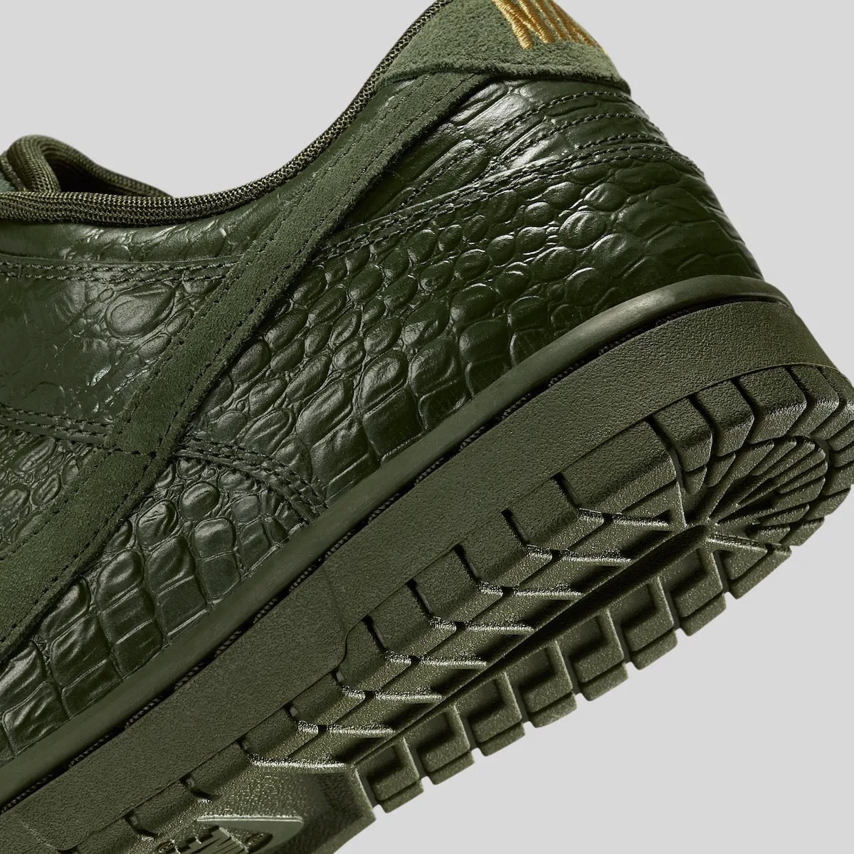 Nike Dunk Low Crocodile HV4388-300 8