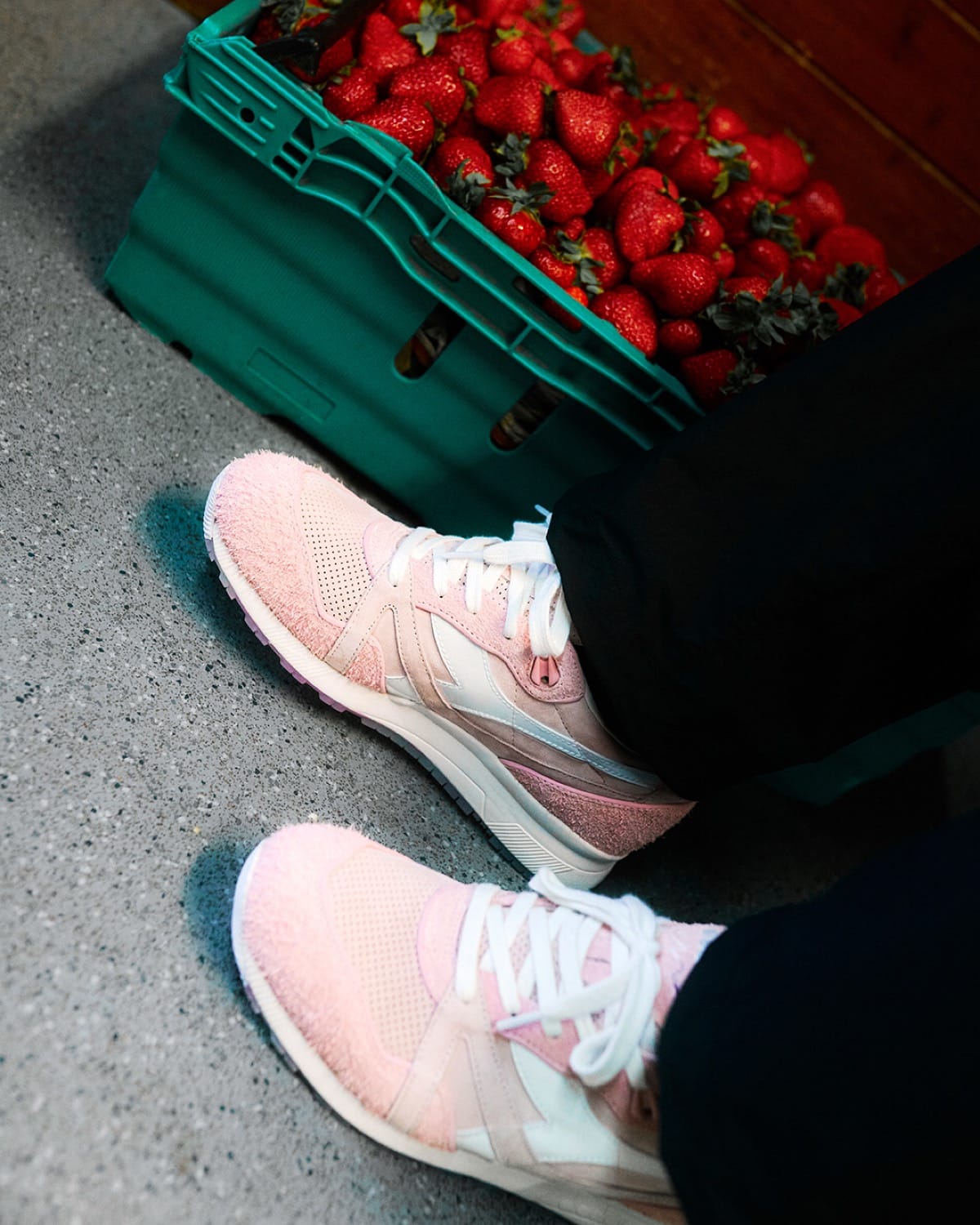 END x Diadora N9000 Strawberries Fall 2025 9
