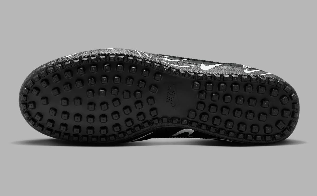 Comme des Garcons BLACK Nike Field General 82 Black White IM7417-001 1