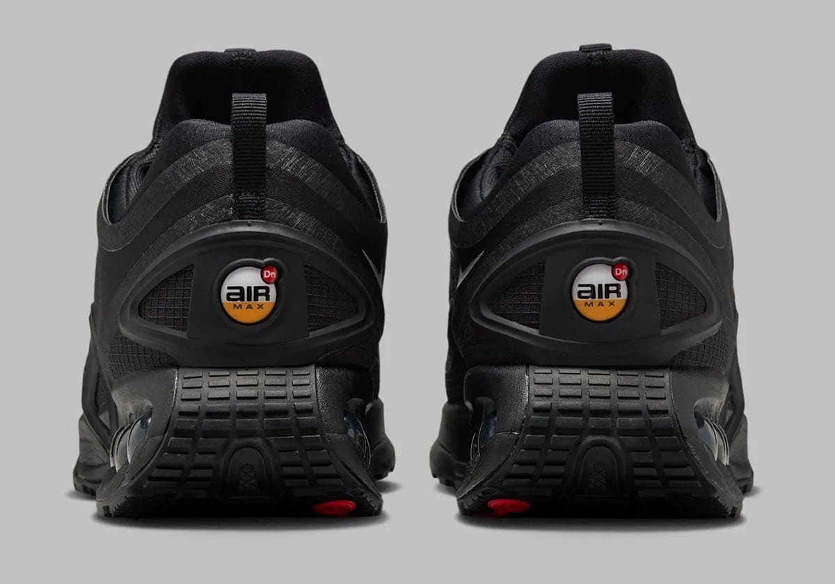 Nike Air Max DN Roam Black Metallic Silver HQ8605-001 6