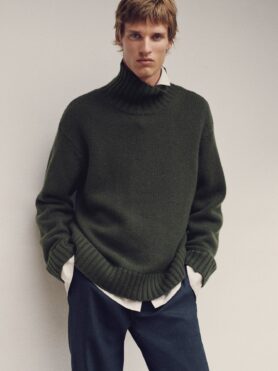 Editorial COS Cashmere Fall Winter 2025 15