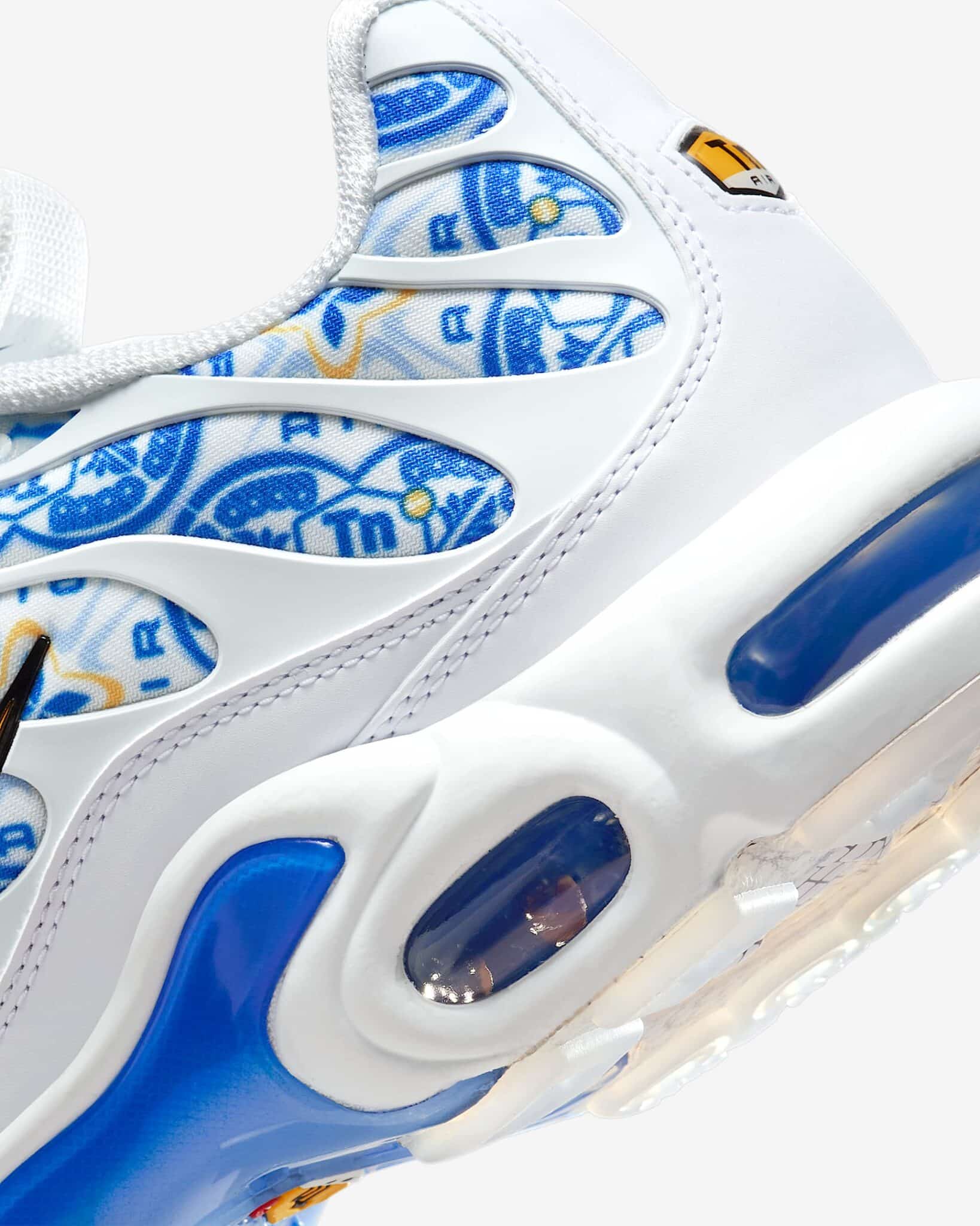 Nike Air Max Plus Lisboa IM5982-100 8