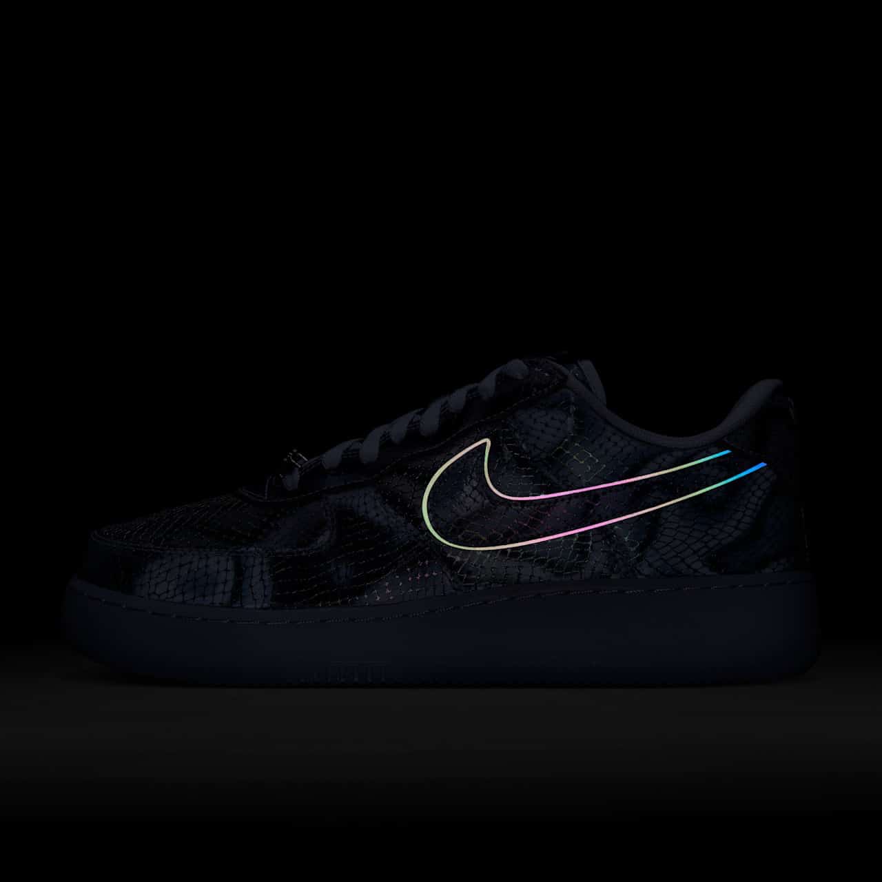 Kobe Bryant x Nike Air Force 1 Low Proto Lenticular II3925-400 11
